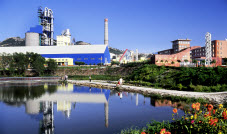 花园式工厂—亚泰集团明 花园式工厂—亚泰集团明